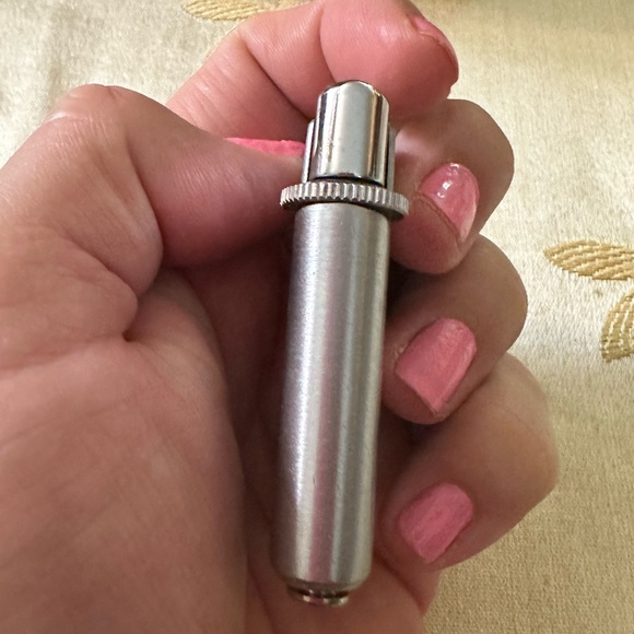 Vintage Ronson Oval Chrome Flint & Gas Lighter. Made in England. - Picture 6 of 8